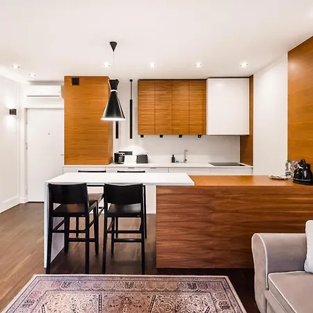 Wola Luxury Wooden By Bookinghost * وارسو