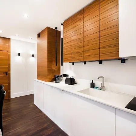Wola Luxury Wooden