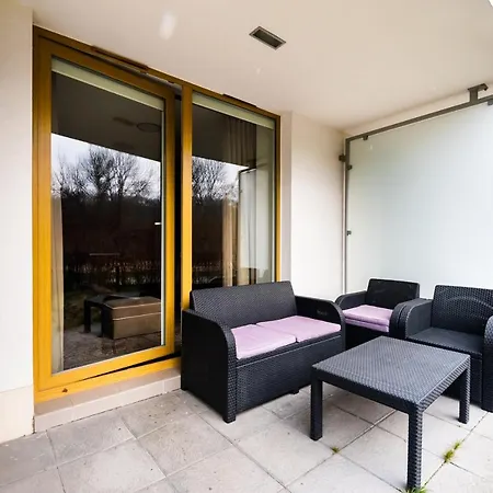 Wola Luxury Wooden Apartment *