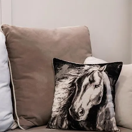 Wola Luxury Wooden By Bookinghost Lägenhet Warszawa